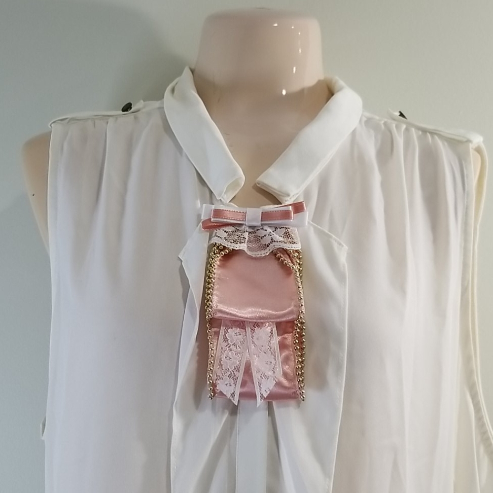 Handmade pink and gold bow tie